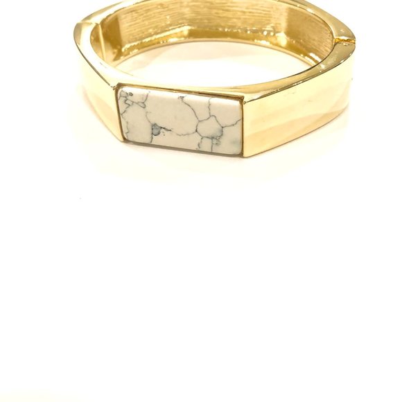 Banana Republic Shiny Gold Hexagon Howlite Cuff Bracelet NWT 62 - Picture 2 of 12